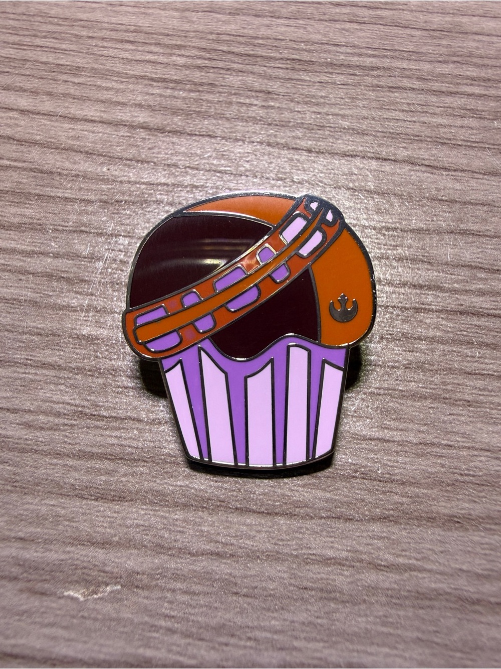 Disney Pins Chewbacca DLR Hidden Disney Series 2025 Wave B: Cupcake Treats